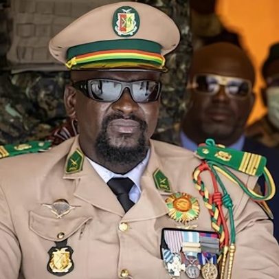 Guiné-Conacri ilegaliza 40 partidos políticos antes das eleições