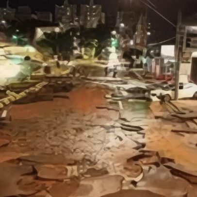 Grupo resgata mulheres ilhadas em carro após enxurrada em Bauru