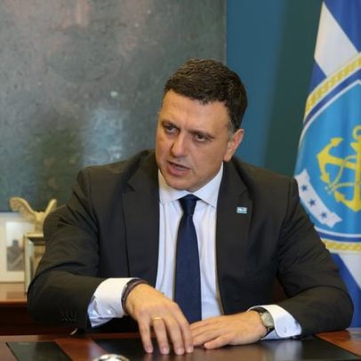 Ministro grego do setor marítimo alerta sobre situação no Estreito de Hormuz