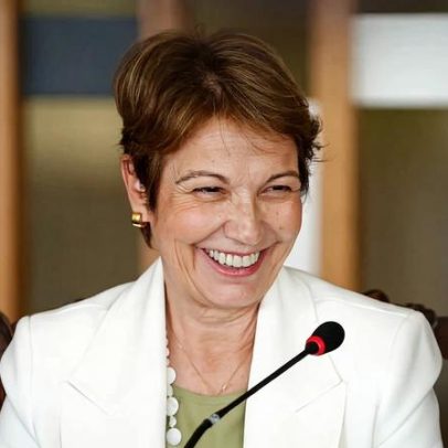 Tereza Cristina afirma estar pronta para vice de Flávio Bolsonaro