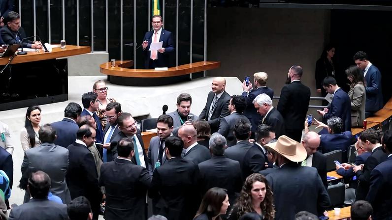 Sessão da Câmara dos Deputados em 9 de dezembro de 2025. Foto: Bruno Spada/Câmara dos Deputados