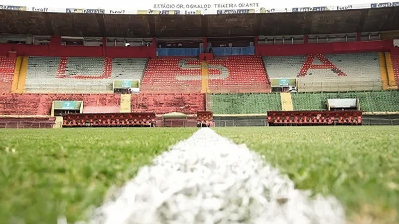 Escolha de Canindé para jogo tem aval de Rui Costa e Rafinha