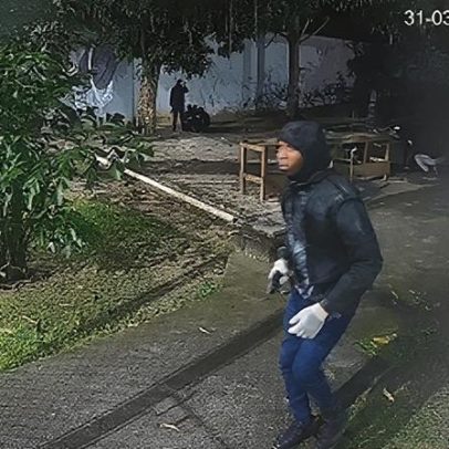 Câmeras registram ação de criminosos na casa de MC Poze