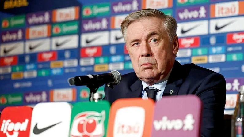 Carlo Ancelotti, técnico da Seleção Brasileira, em entrevista coletiva (Foto: Rafael Ribeiro / CBF)
