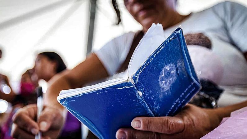 A Constituição consagrou a relação trabalhista regida pela CLT – Imagem: Arquivo/Prefeitura de Maceió