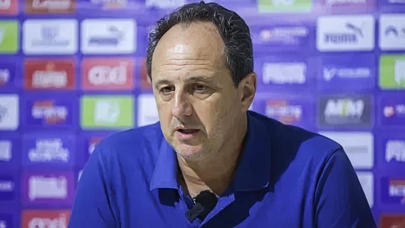 Rogério Ceni durante entrevista coletiva