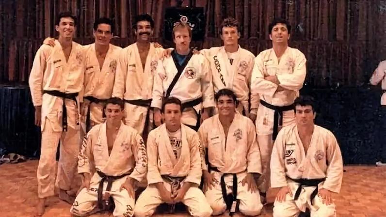 Chuck Norris em seminário nos EUA com a família Gracie (Foto: Reprodução)