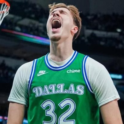 Cooper Flagg volta em grande jogo, Magic vence Mavericks