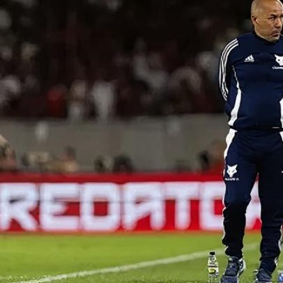 Negociação com Flamengo pode tornar Léo Jardim o segundo a deixar o Cruzeiro