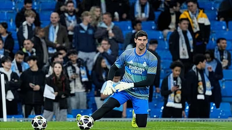Courtois fica fora por mês e meio e desfalca Madrid contra o Bayern