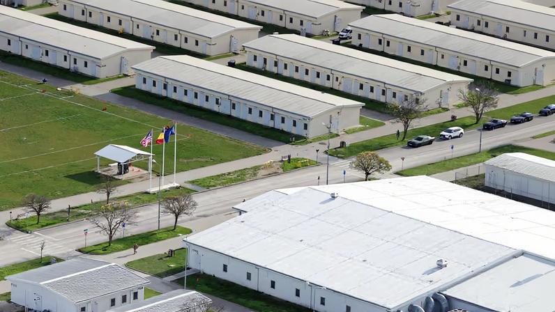 Romênia avaliará pedido dos EUA para usar base aérea local em operações no Irã