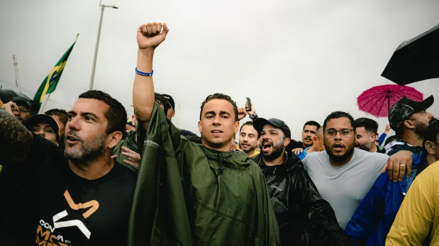 Nikolas comenta denúncia sobre uso de jato ligado a Vorcaro