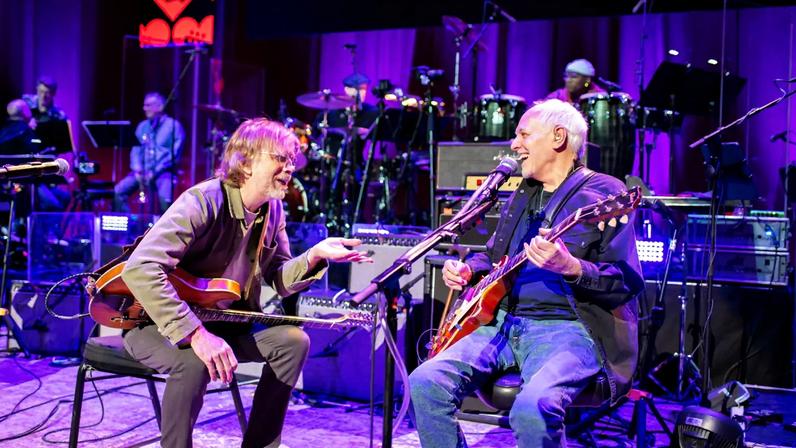 Ten Years of Love Rocks - Photo Gallery