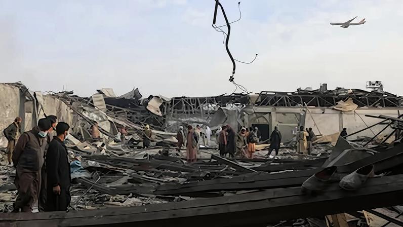 Várias mortes em ataque aéreo a centro de saúde em Cabul
