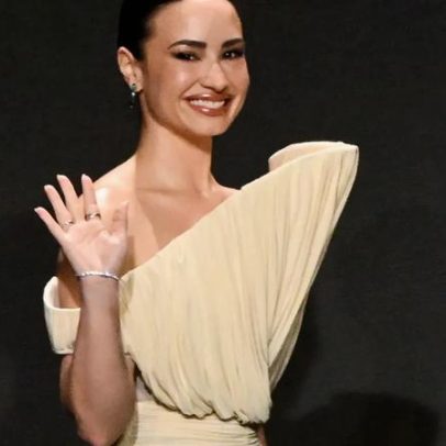 Demi Lovato admite que foi estranho cantar Heart Attack para a AHA