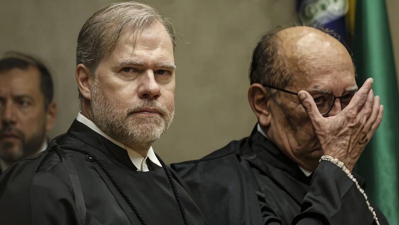 Dias Toffoli e Gilmar Mendes no plenário do STF (Foto: Marcelo Camargo/Agência Brasil)