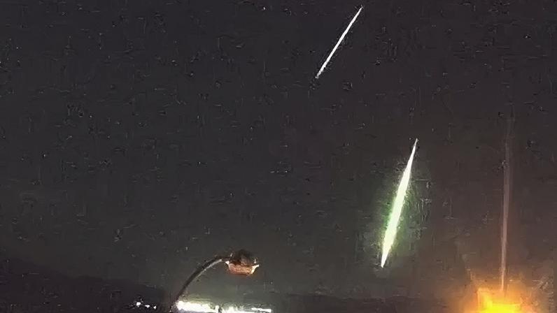 Fenômeno foi registrado por observatório em Santa Maria (RS) na madrugada; eventos ocorreram com intervalo de apenas um minuto