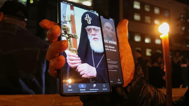 Patriarca Ilia II, que guiou a Igreja georgiana fora da URSS, morre aos 93