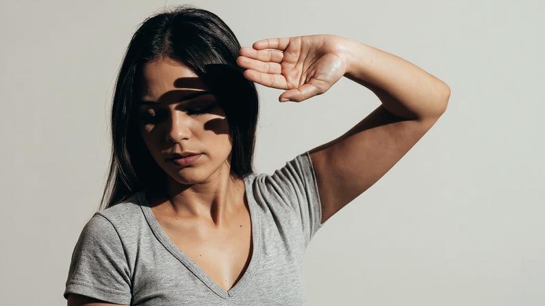 Surto de meningite entre jovens no Reino Unido acende alerta. (Foto: Getty Images via Canva)