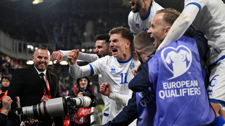 Kosovo venceu a Eslováquia e vai disputar vaga contra a Turquia