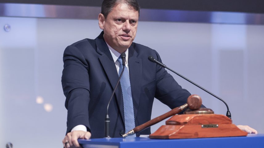 Tarcísio comenta Caso Gisele pela 1ª vez e defende prisão do tenente-coronel