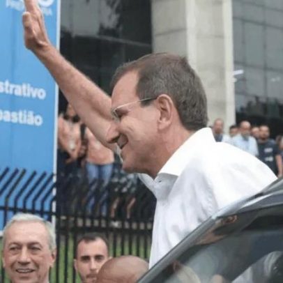 Paes deixa prefeitura para concorrer ao governo do Rio