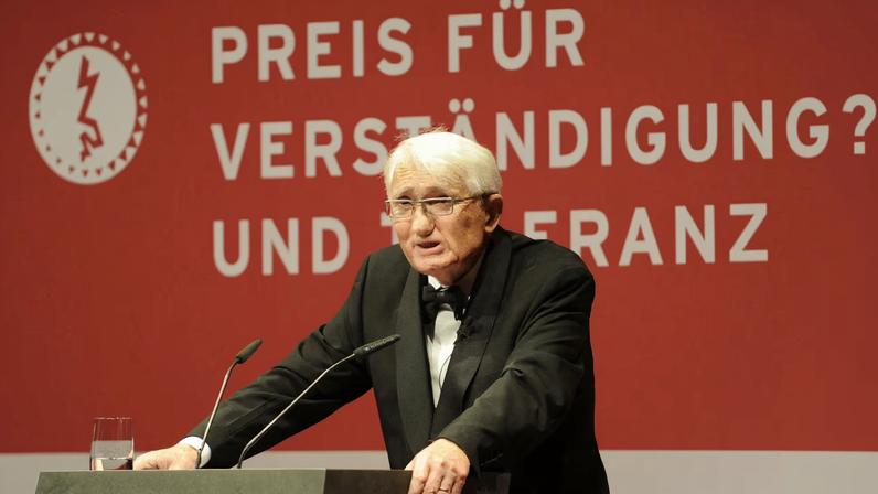 Jürgen Habermas, filósofo, morre aos 96, afirma editora