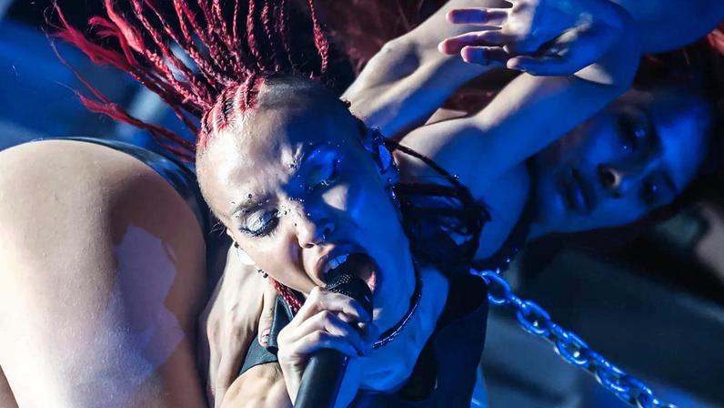 FKA Twigs apresenta Body High no MSG