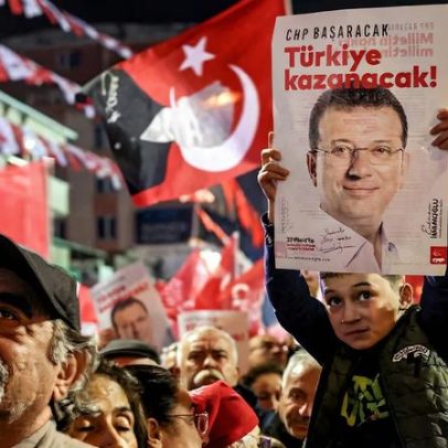 Prefeito de Istambul enfrenta julgamento sob repressão à oposição na Turquia