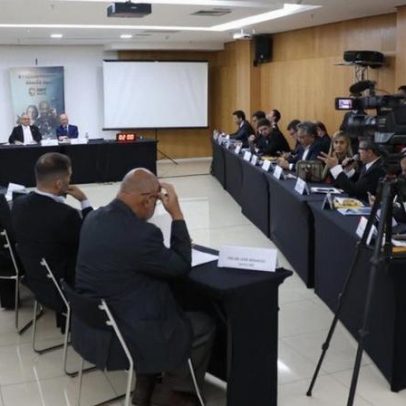 Policiais Federais aprovam estado de greve