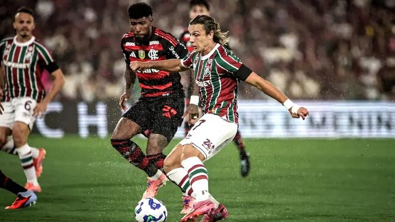 Flamengo e Fluminense em duelo pelo Brasileirão de 2025 (Foto: Thiego Mattos/Pera Photo Press/Gazeta Press)
