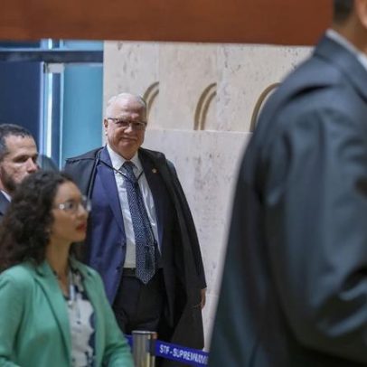 Fachin adota estratégia dupla para enfrentar crise do Master no STF