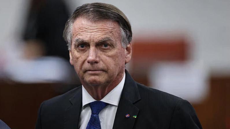 No hospital, Bolsonaro apresenta quadro de “boa evolução clínica”, mas segue sem previsão de alta