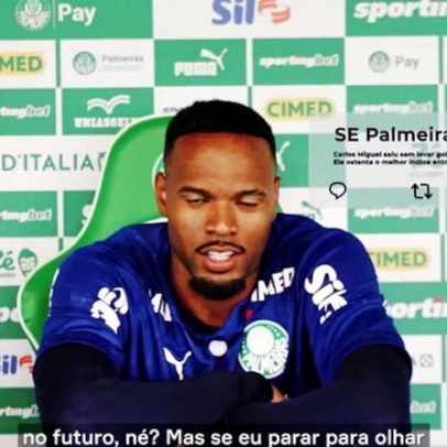 Carlos Miguel celebra marca atingida no gol do Palmeiras