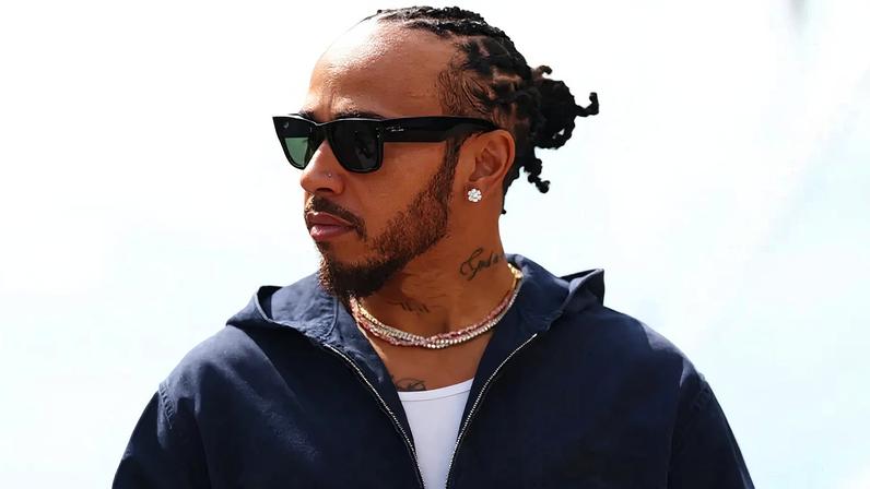 O britânico Lewis Hamilton, da Ferrari (foto: CLIVE ROSE / GETTY IMAGES NORTH AMERICA / Getty Images via AFP)