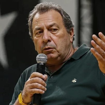Montenegro cobra John Textor na crise do Botafogo pedindo a verdade