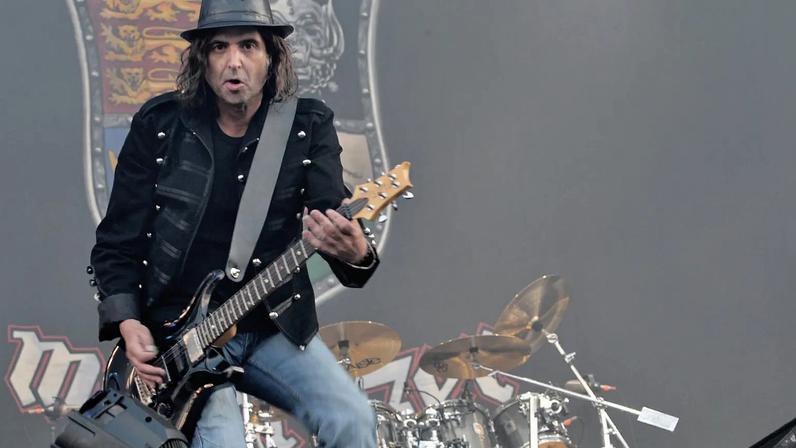 Phil Campbell, guitarrista do Motörhead, morre aos 64 anos