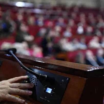 Como consertar a democracia? A saída dos políticos