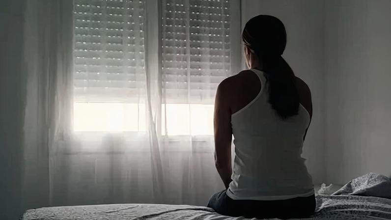 Números da Secretaria de Defesa Social mostram que, nos dois primeiros meses de 2026, a média diária de registros de violência doméstica e familiar foi de 137 casos