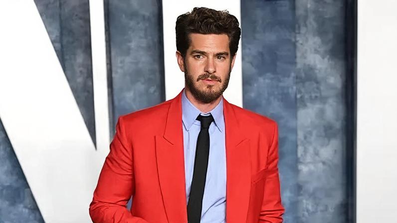 Ator Andrew Garfield revela qual cena de "Homem-Aranha: Sem Volta Para Casa" foi improvisada