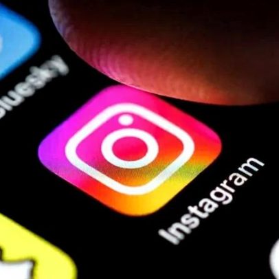 Instagram muda o feed de Reels para a página principal, imitando o TikTok