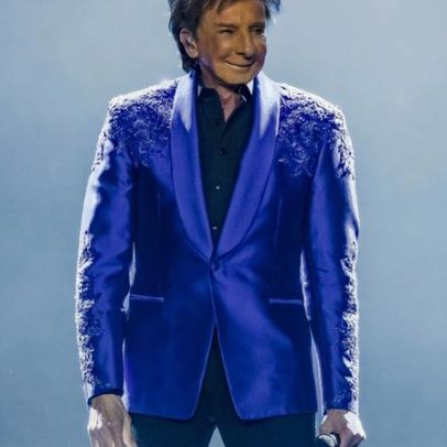 Barry Manilow está livre de câncer após cirurgia de pulmão