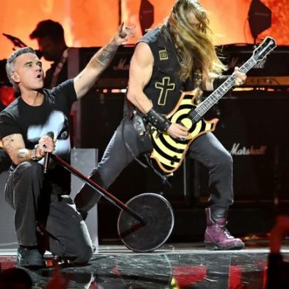 Robbie Williams lidera tributo a Ozzy Osbourne no Brit Awards 2026
