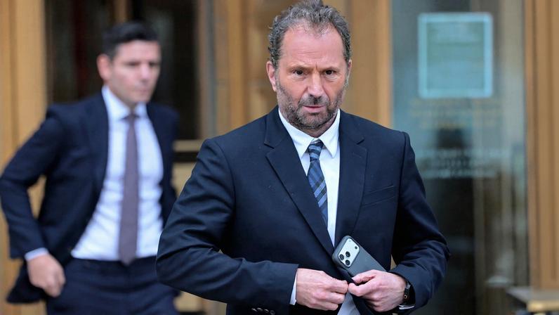 CEO da Live Nation é questionado sobre taxas abusivas cobradas de fãs