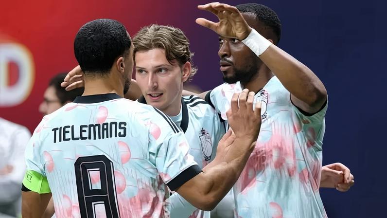 Bélgica passa por cima dos Estados Unidos