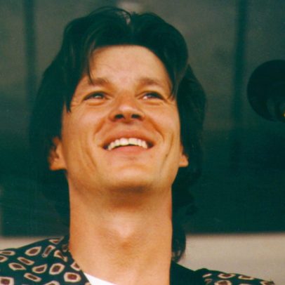 Ronnie Bowman, mestre do bluegrass e compositor de hits, morre aos 64