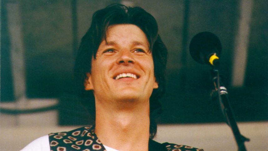 Ronnie Bowman, mestre do bluegrass e compositor de hits, morre aos 64