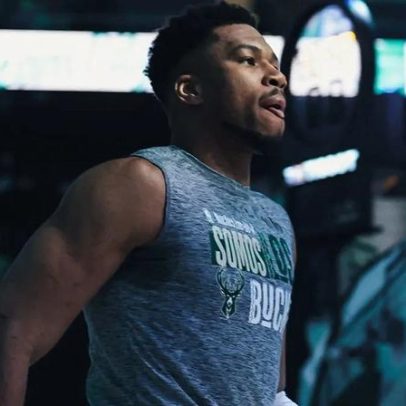 Bucks avalia opções de trocas para manter Giannis Antetokounmpo