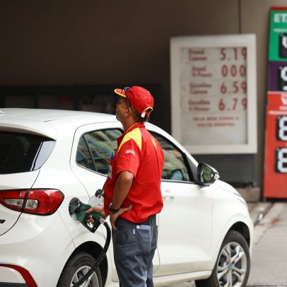Governo garante estoque de combustível até abril em meio à crise de preços