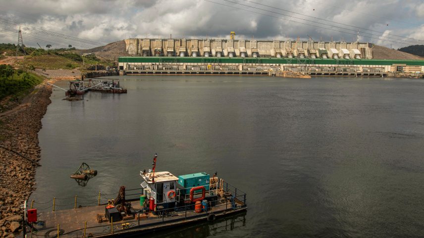Energia segue sem taxa extra em abril com melhora nas condições de geração hídrica